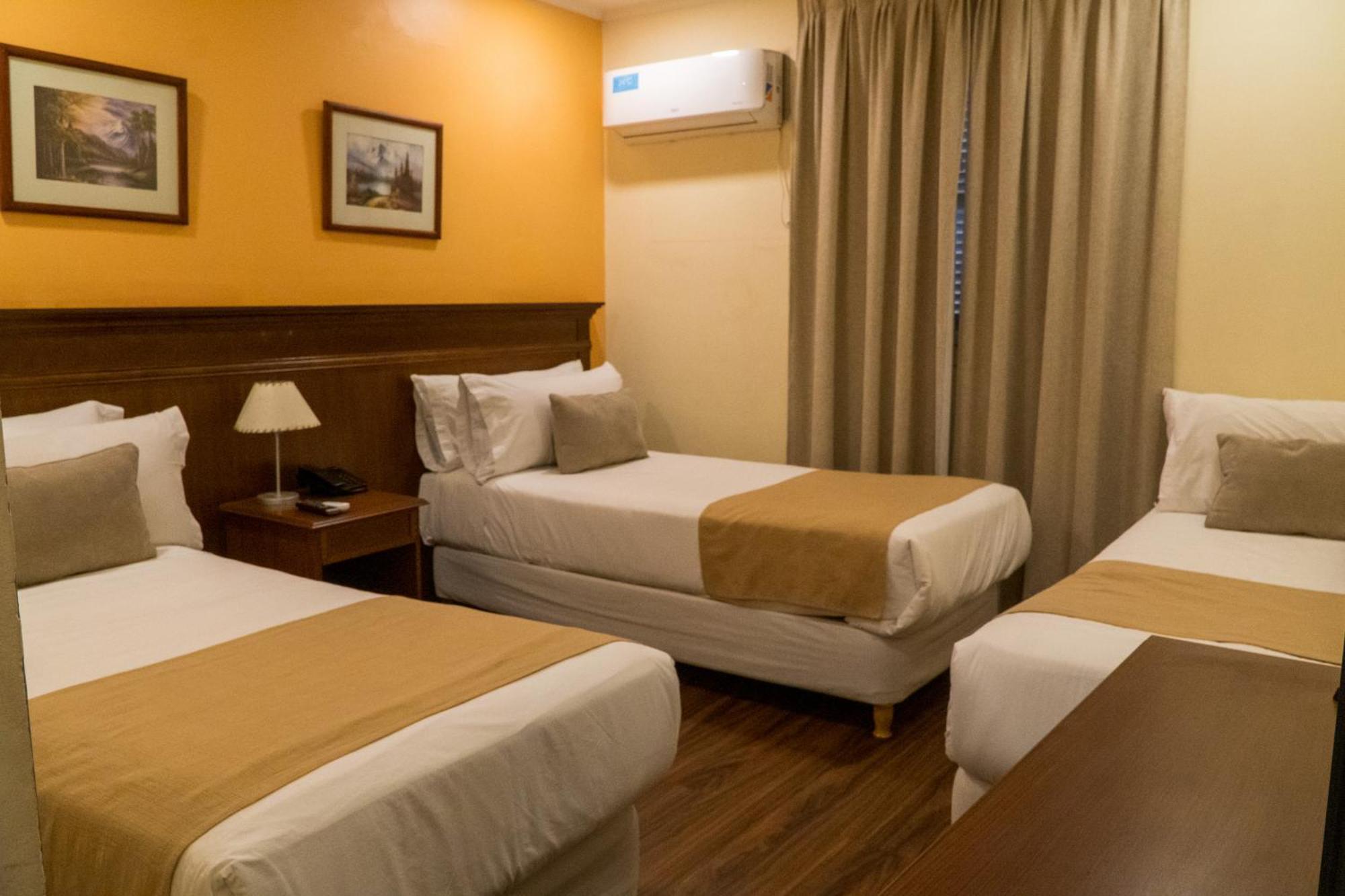Ritz Hotel Mendoza Luaran gambar