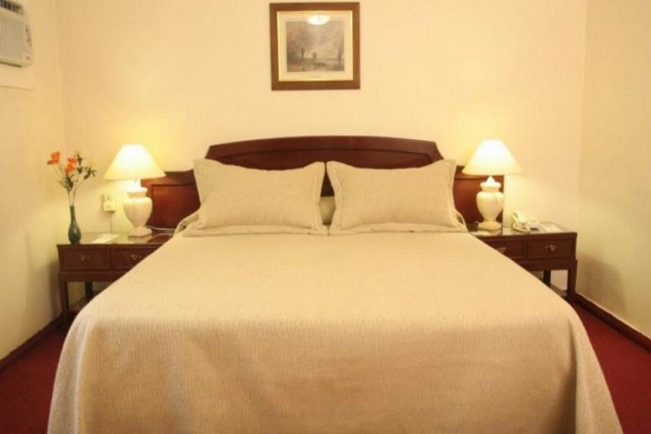 Ritz Hotel Mendoza Bilik gambar